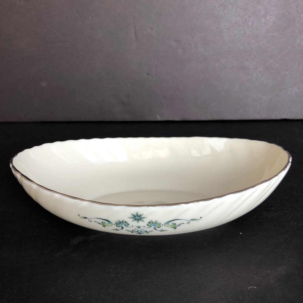 Lenox Melissa Oval Vegetable Bowl 9" x 6" Silver Trim Bone China EUC